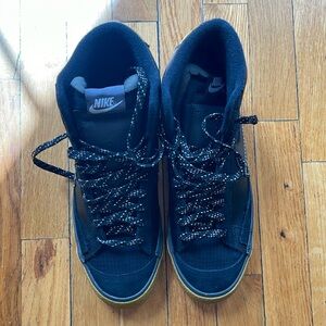 Nike blazer mid ‘77 only worn a couple times